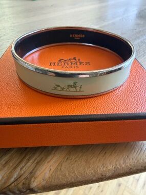 Hermès Enamel Bangle